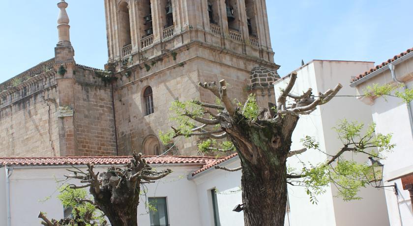 Sumaiya El Palacio Coria Esterno foto