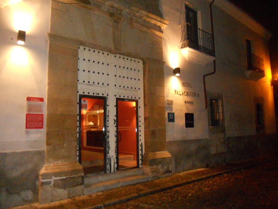Sumaiya El Palacio Coria Esterno foto