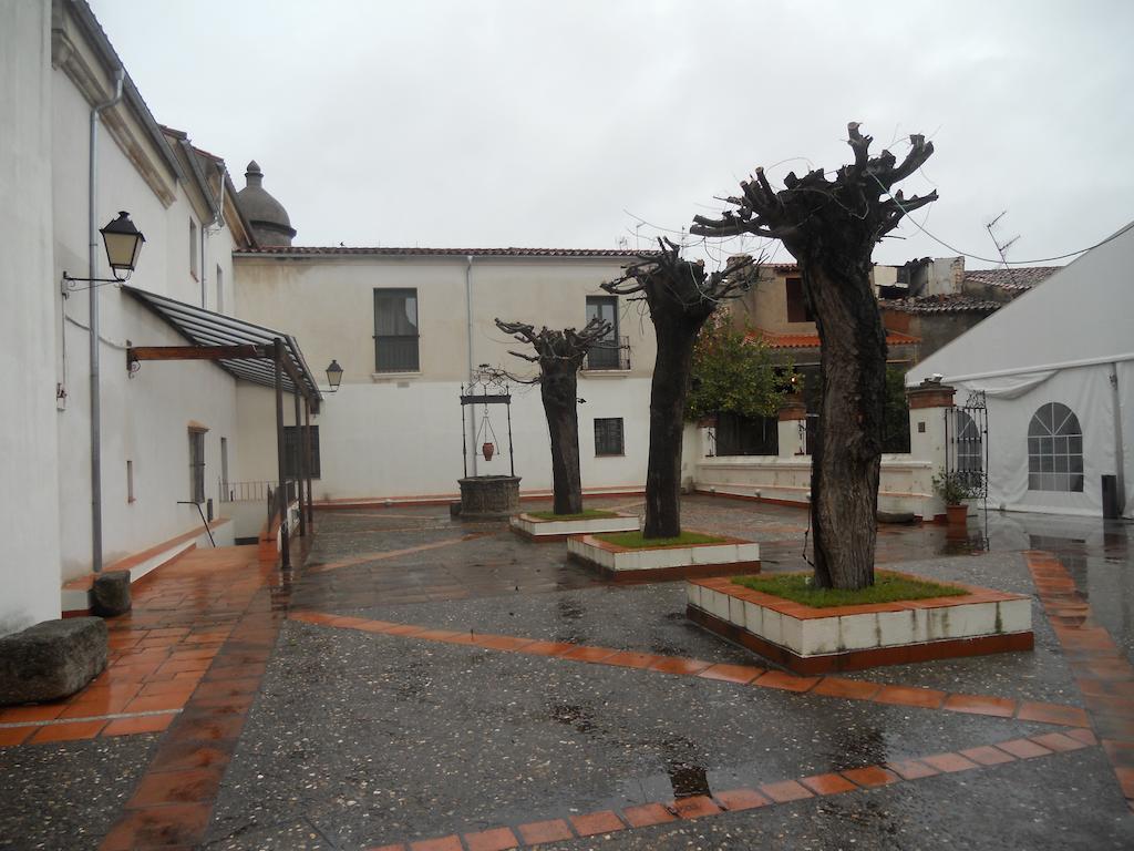 Sumaiya El Palacio Coria Esterno foto
