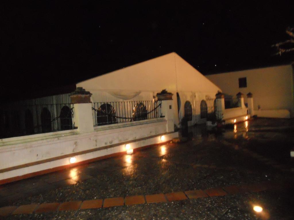 Sumaiya El Palacio Coria Esterno foto