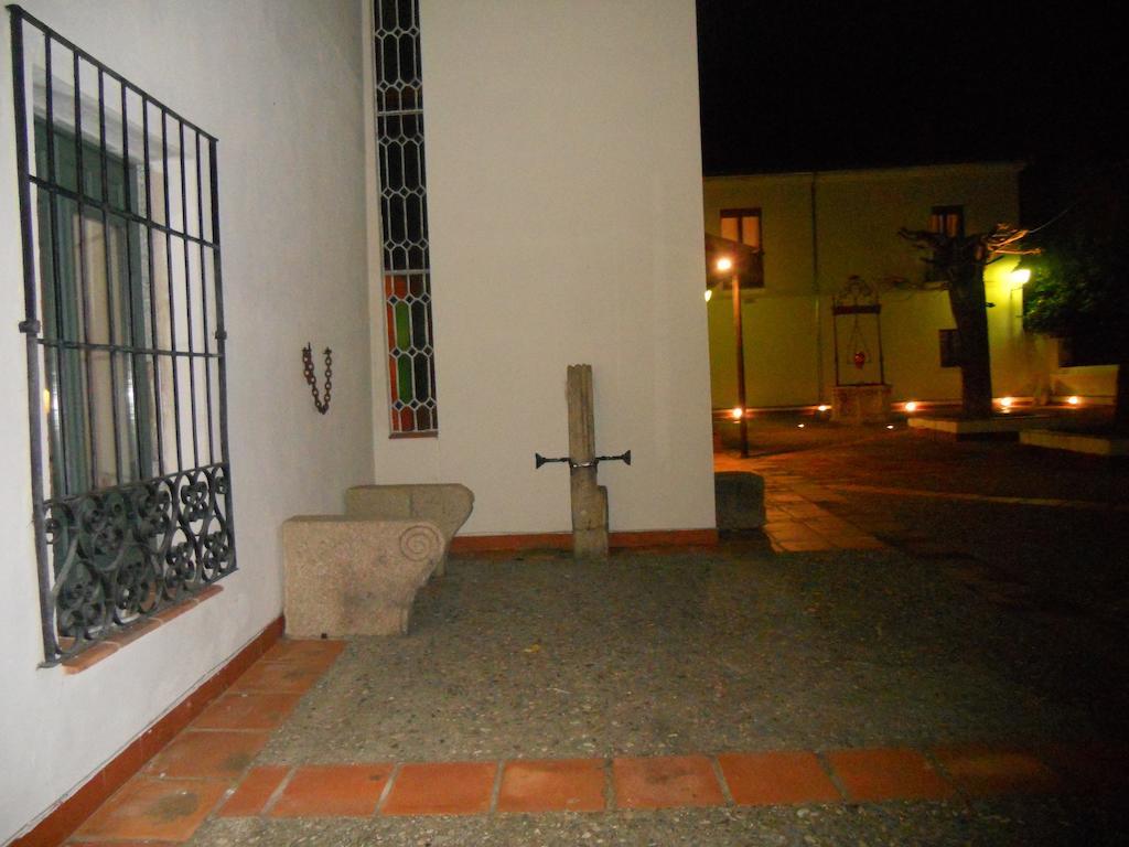 Sumaiya El Palacio Coria Esterno foto